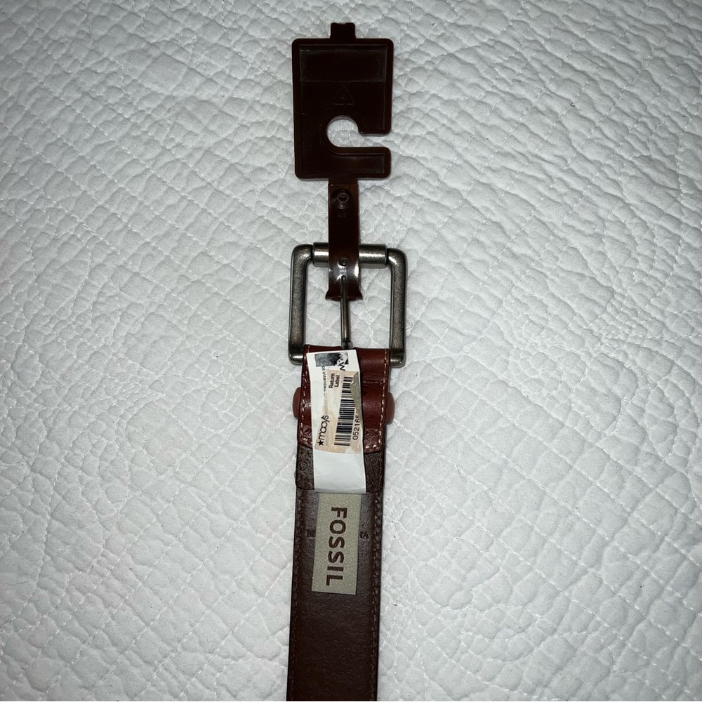 FOSSIL Woodrow Dark Brown Genuine Leather Belt Mens NWT Sz 40 - Picture 11 of 11